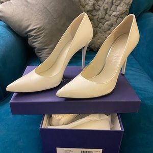 Stuart Weitzman Nouveau Pointed Toe Pump